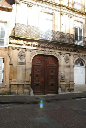 Grand Appartement a Maison sculptée
